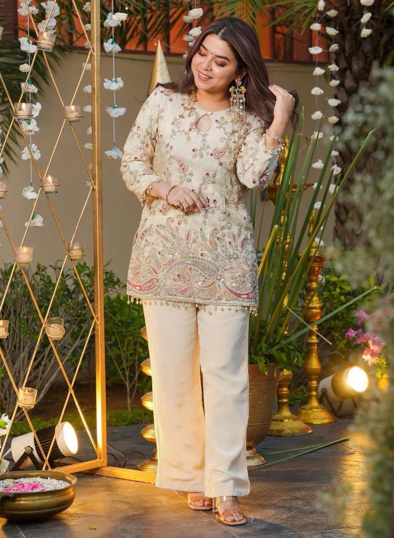 KURTI  WITH PANT AL-1006