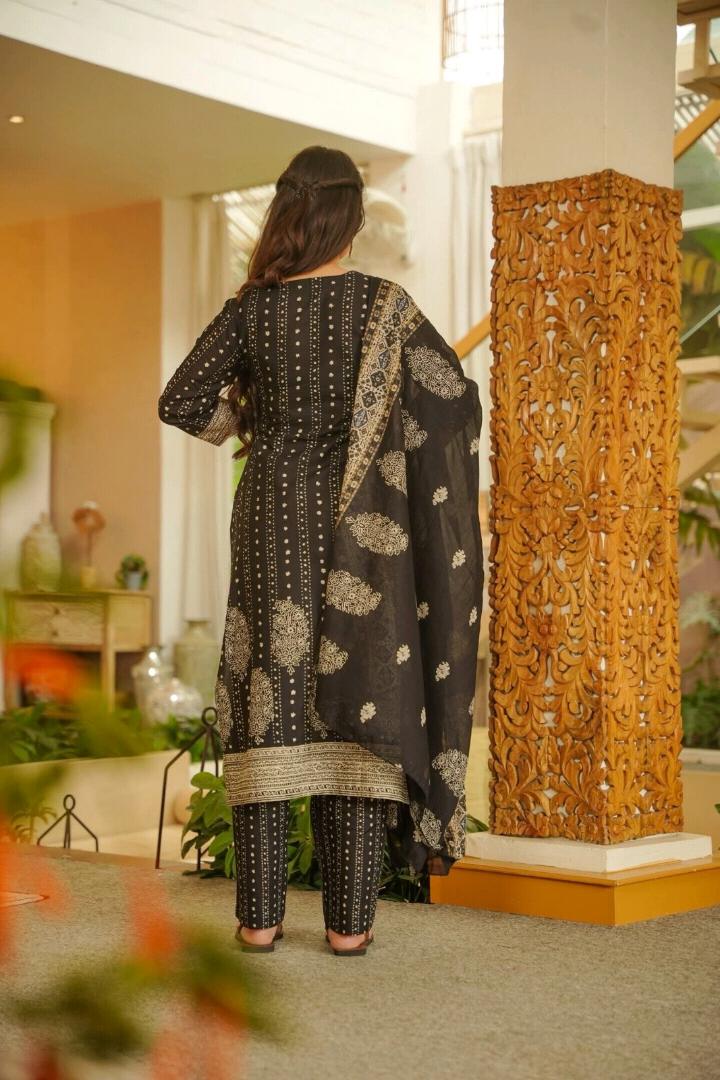 KURTI  WITH PANT & DUPATTA MV-6090