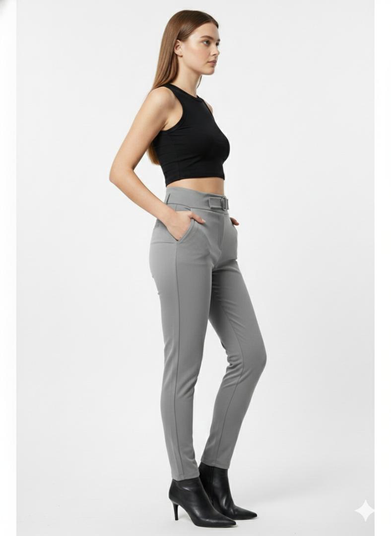 Women’s Low-Waisted Activewear Leggings